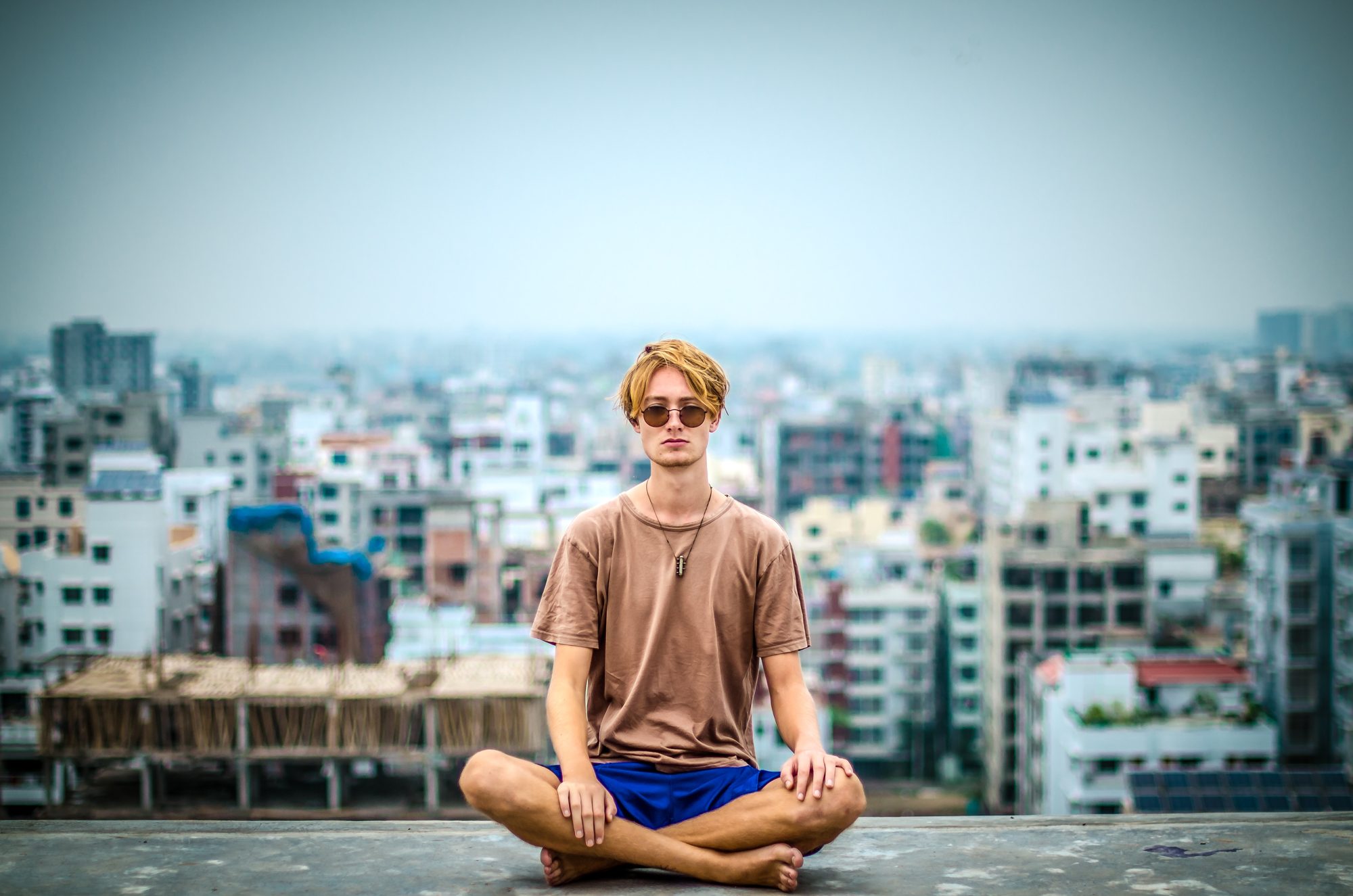 Pessoa meditando